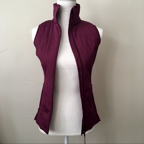 Lululemon Plum Run for Cold Vest - Picture 5 of 8